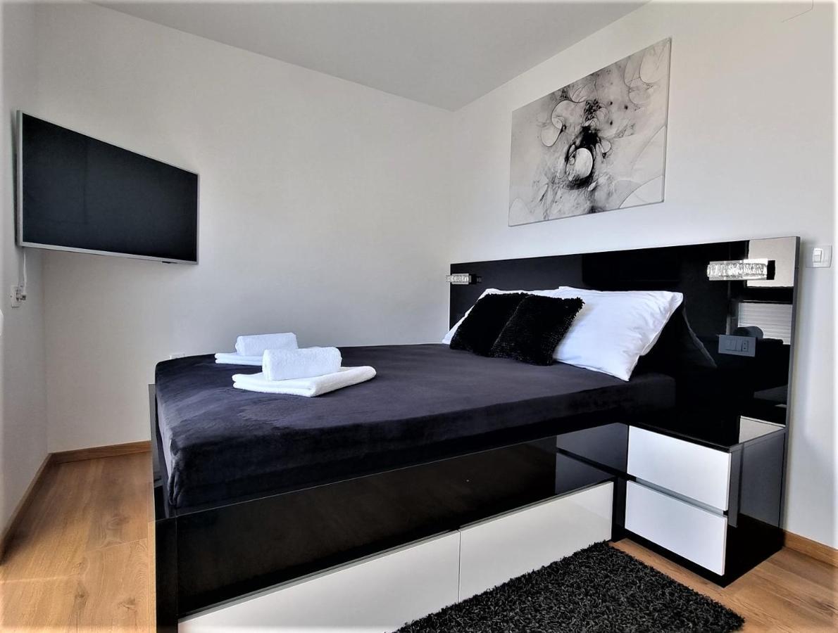 Bartol Luxury Apartments Krk Croatia, With Own Hot Tub - Whirlpool Krk Town Exteriör bild