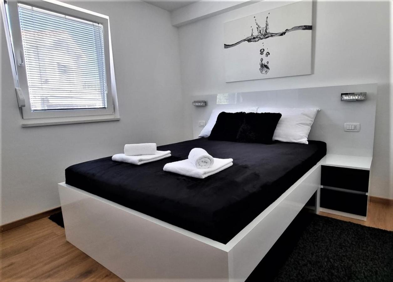 Bartol Luxury Apartments Krk Croatia, With Own Hot Tub - Whirlpool Krk Town Exteriör bild