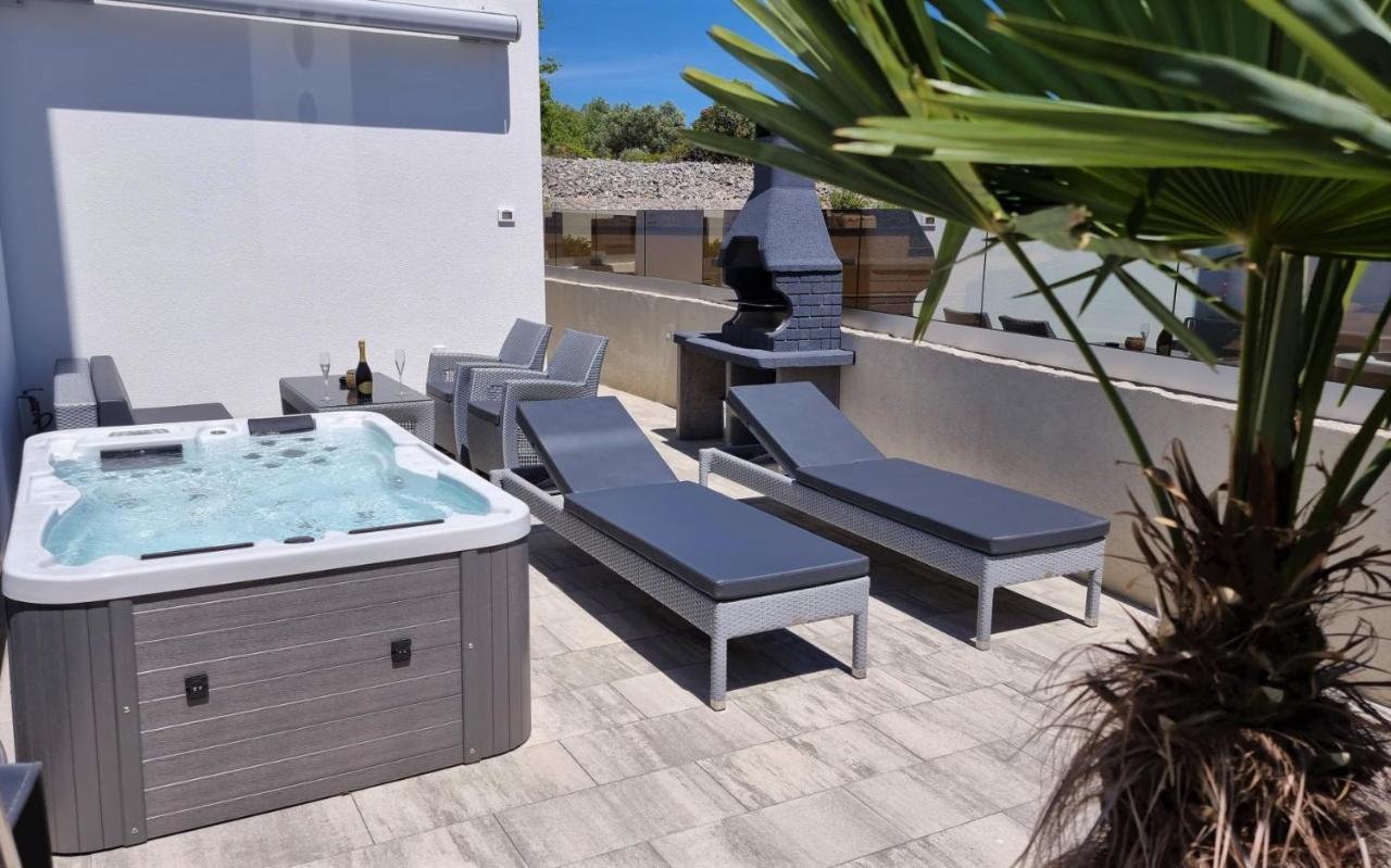 Bartol Luxury Apartments Krk Croatia, With Own Hot Tub - Whirlpool Krk Town Exteriör bild